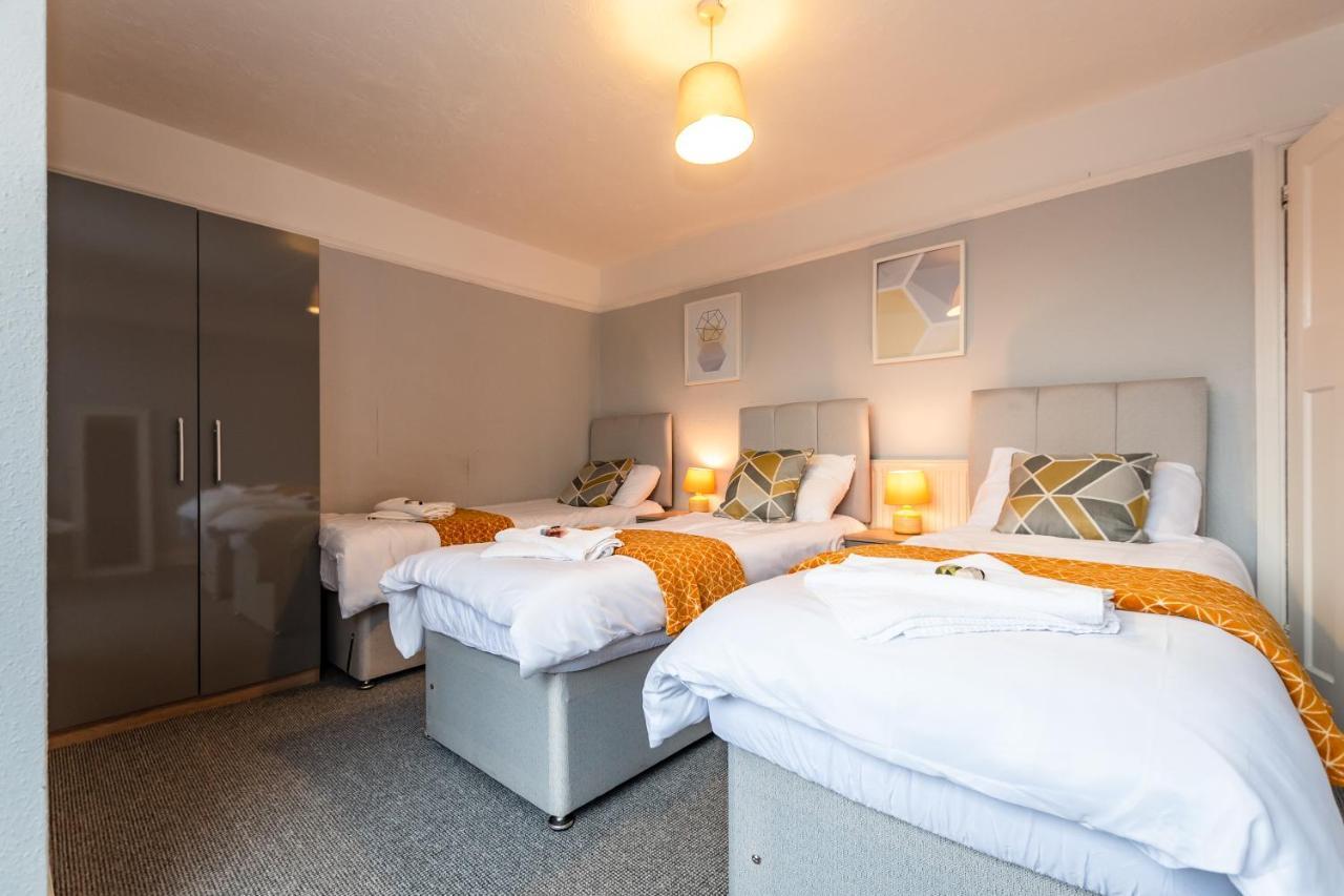 Best Price! Perfect Gunwharf Accommodation - 5 Single Beds Or Kingsize Free Parking Portsmouth Esterno foto