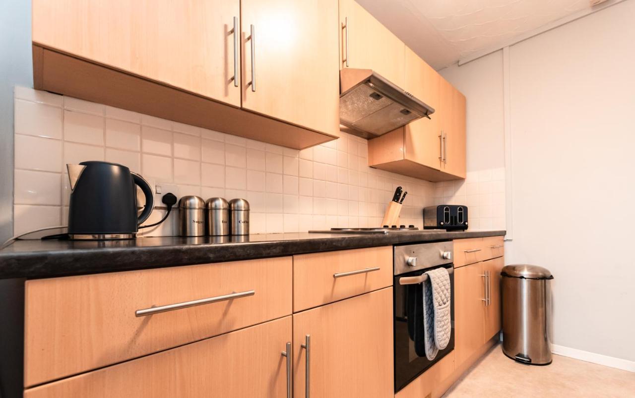 Best Price! Perfect Gunwharf Accommodation - 5 Single Beds Or Kingsize Free Parking Portsmouth Esterno foto