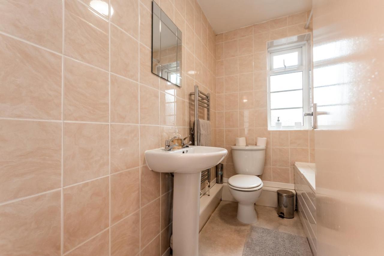 Best Price! Perfect Gunwharf Accommodation - 5 Single Beds Or Kingsize Free Parking Portsmouth Esterno foto
