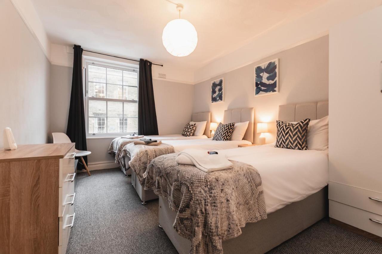 Best Price! Perfect Gunwharf Accommodation - 5 Single Beds Or Kingsize Free Parking Portsmouth Esterno foto
