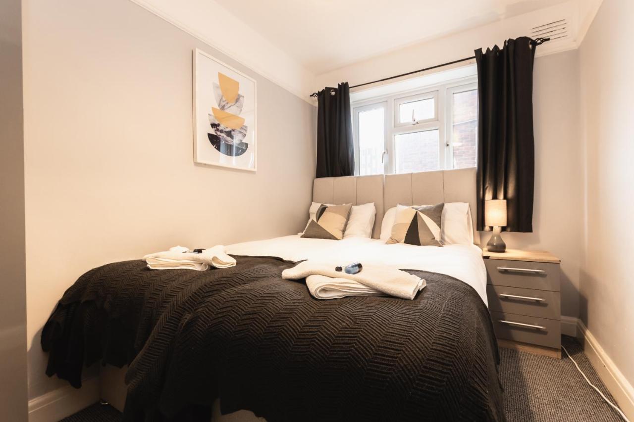 Best Price! Perfect Gunwharf Accommodation - 5 Single Beds Or Kingsize Free Parking Portsmouth Esterno foto