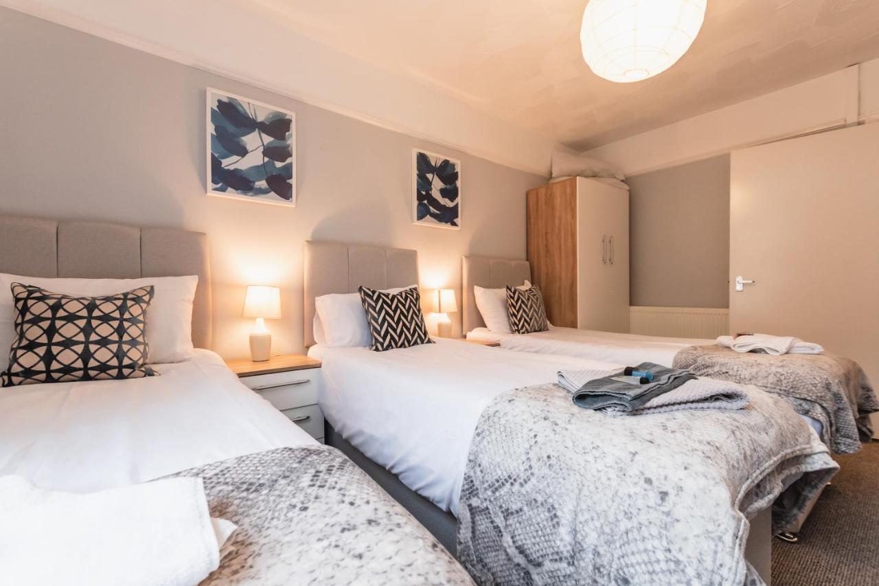 Best Price! Perfect Gunwharf Accommodation - 5 Single Beds Or Kingsize Free Parking Portsmouth Esterno foto