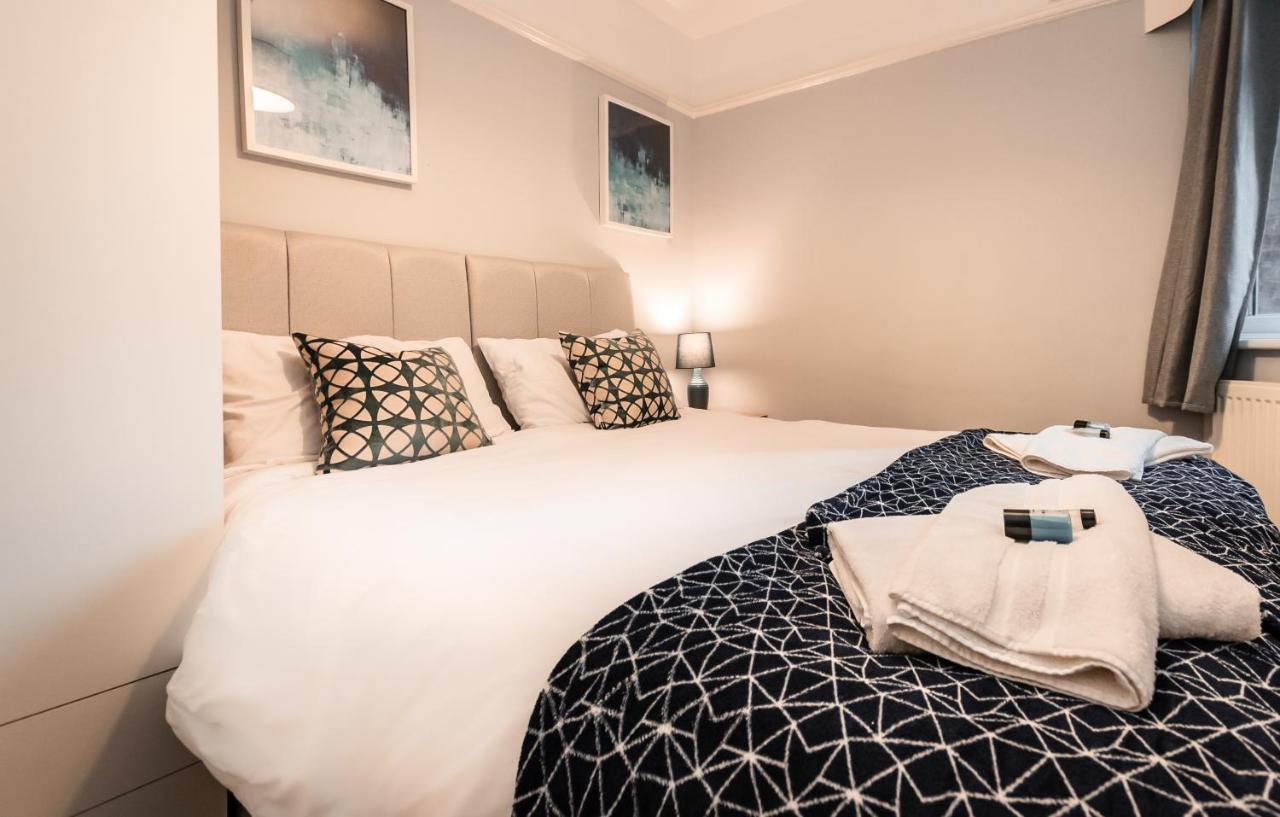 Best Price! Perfect Gunwharf Accommodation - 5 Single Beds Or Kingsize Free Parking Portsmouth Esterno foto