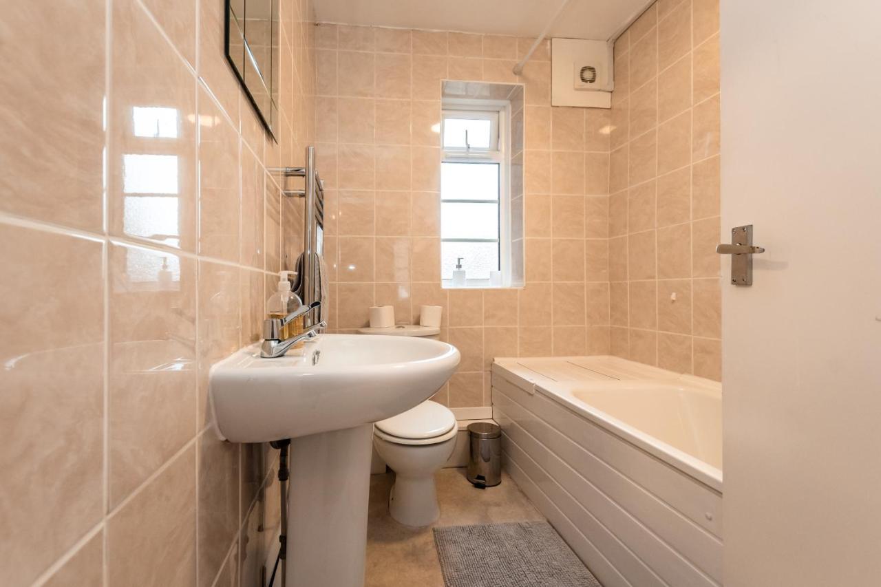 Best Price! Perfect Gunwharf Accommodation - 5 Single Beds Or Kingsize Free Parking Portsmouth Esterno foto